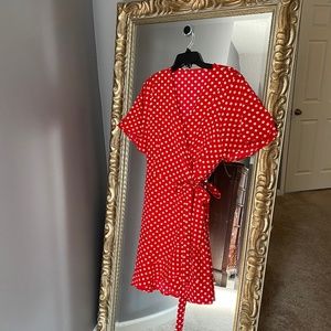 Ladies Red White Polka Dot Ruffle Wrap Large